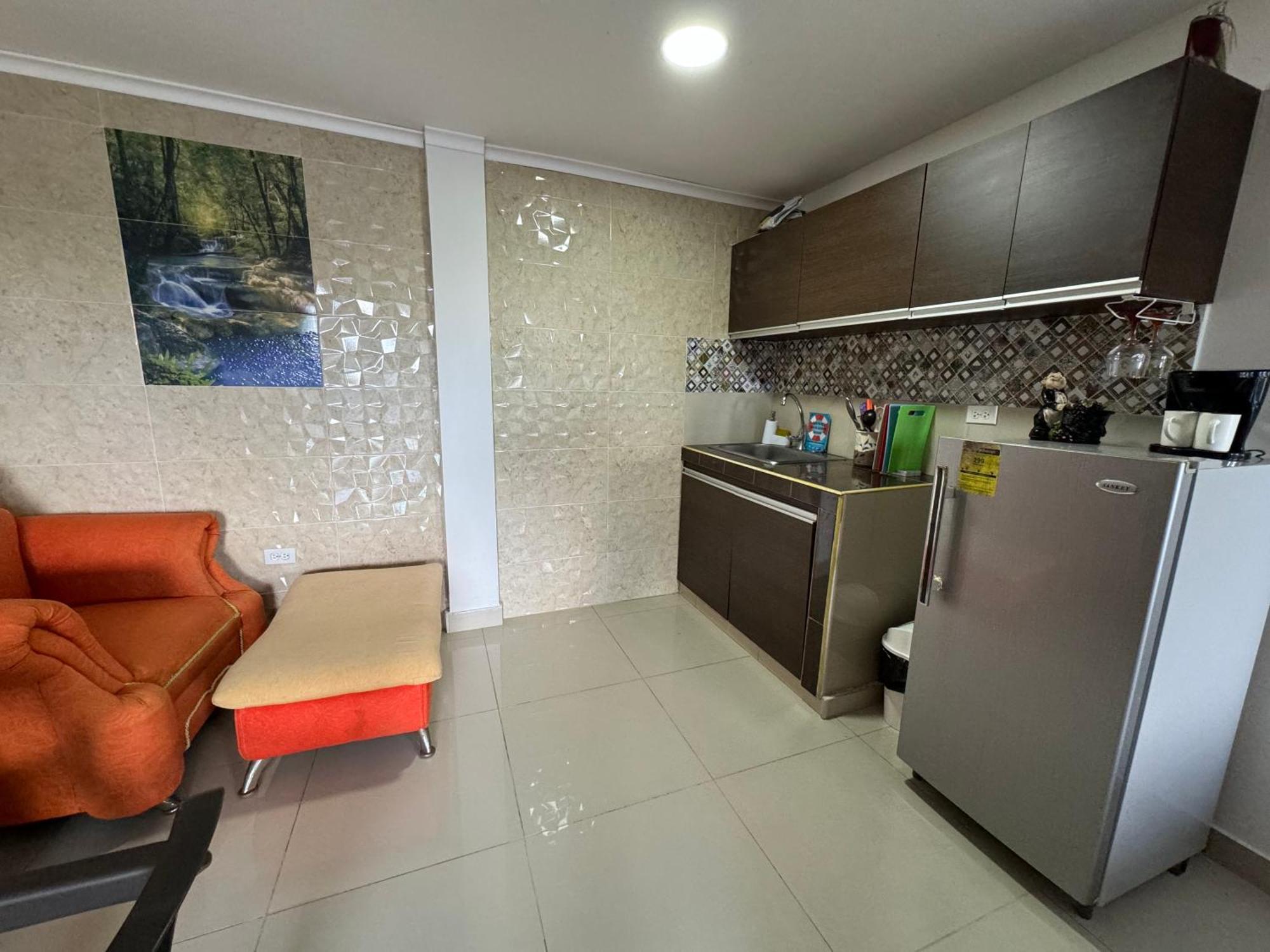 Sea Life Apartamentos En Via Principal Centro Y San Luis San Andrés المظهر الخارجي الصورة