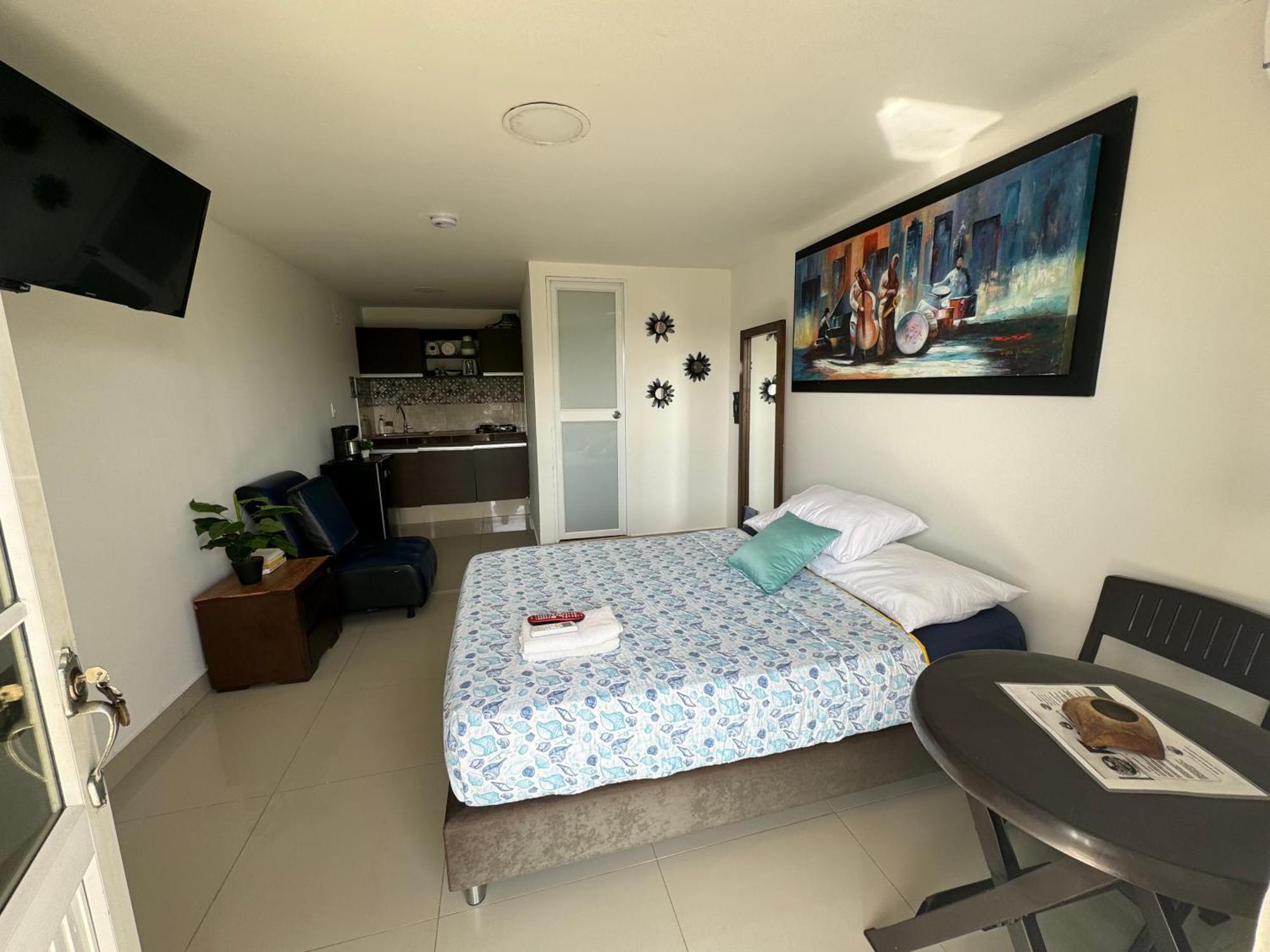 Sea Life Apartamentos En Via Principal Centro Y San Luis San Andrés المظهر الخارجي الصورة