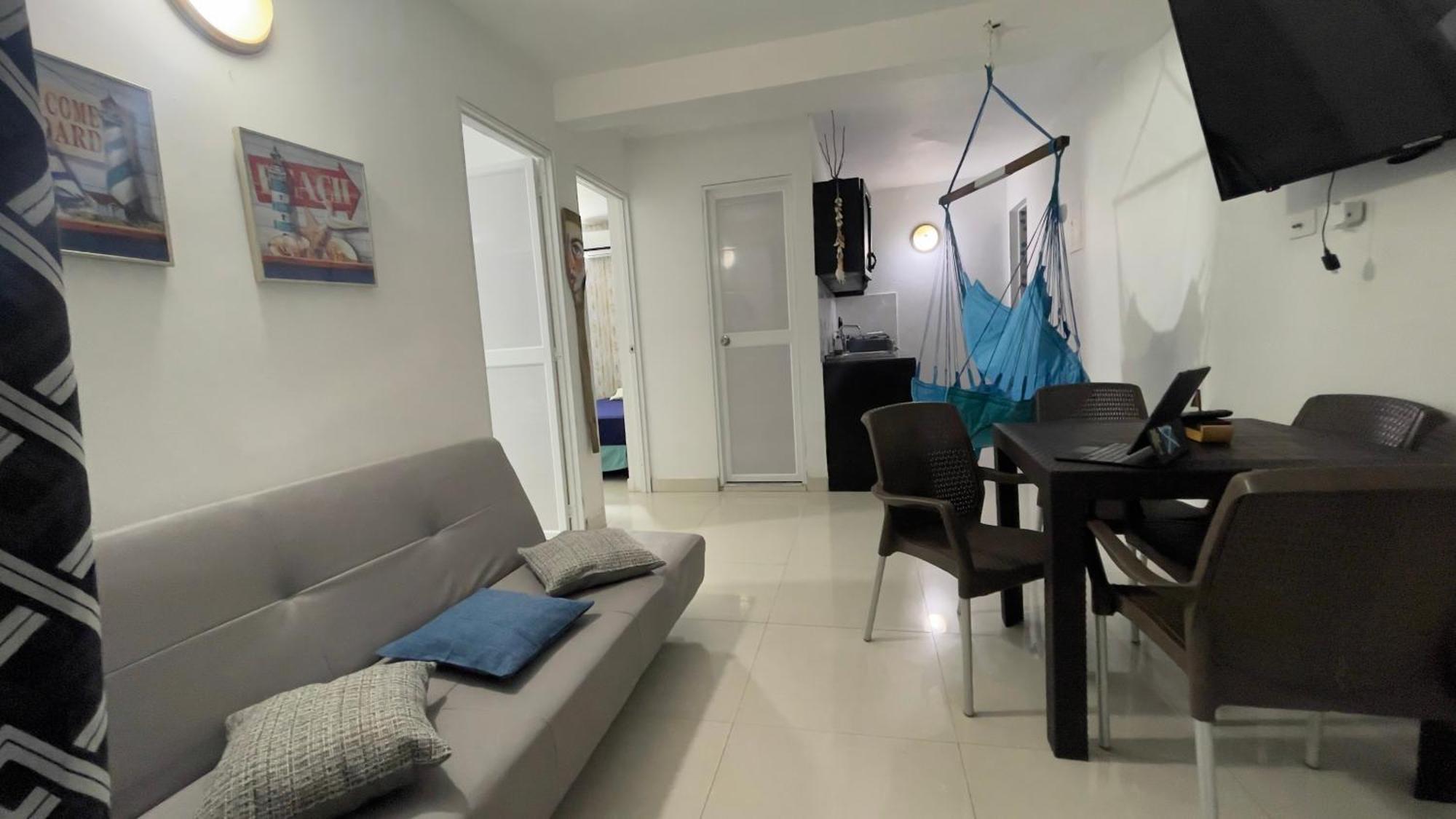 Sea Life Apartamentos En Via Principal Centro Y San Luis San Andrés المظهر الخارجي الصورة